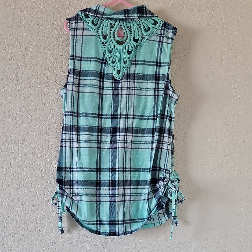 No Boundaries Teal and Black Crochet Detail Top